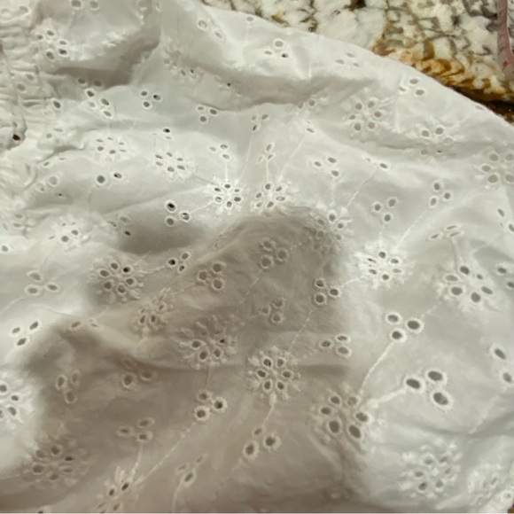 Lucky Brand 100% cotton white top, Sz M - Picture 4 of 5